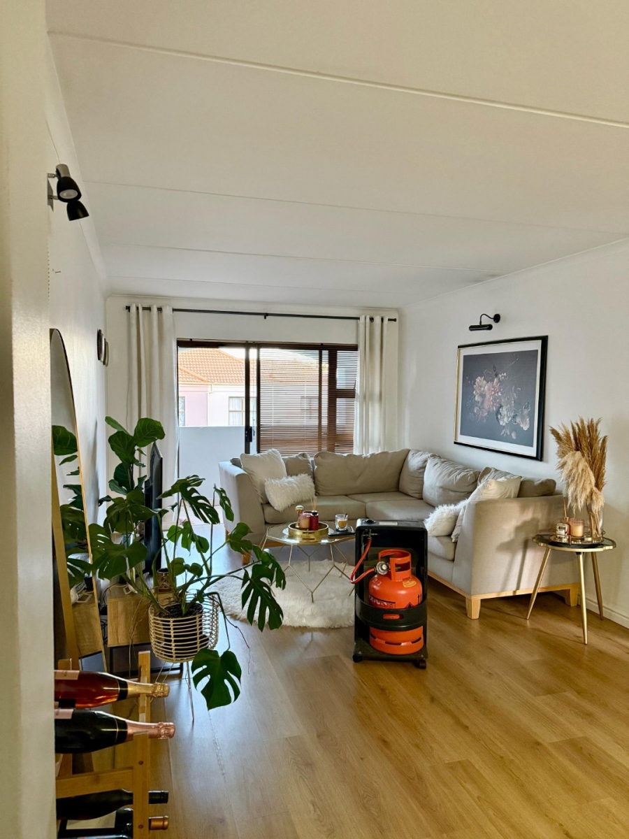 To Let 2 Bedroom Property for Rent in Vredekloof East Western Cape
